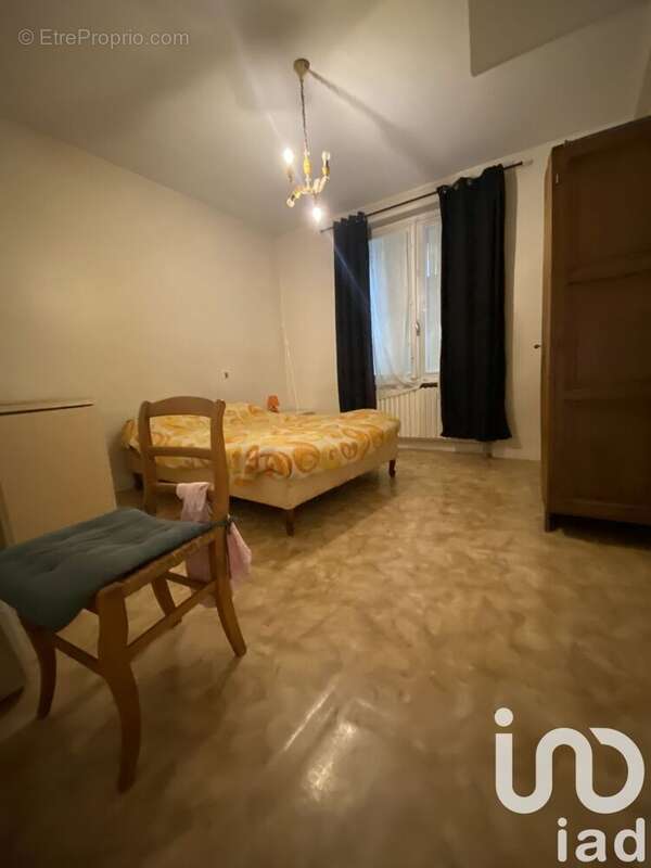 Photo 8 - Maison à LA CHAPELLE-MONTBRANDEIX