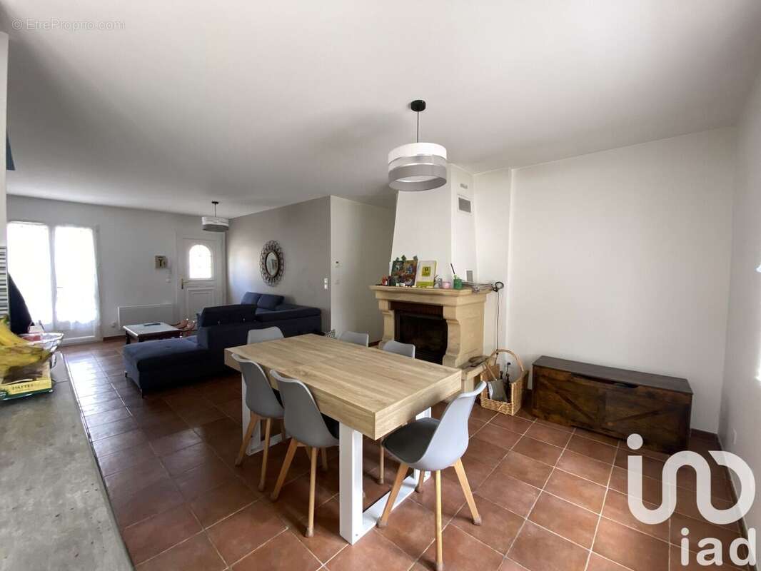 Photo 2 - Maison à BRIARRES-SUR-ESSONNE