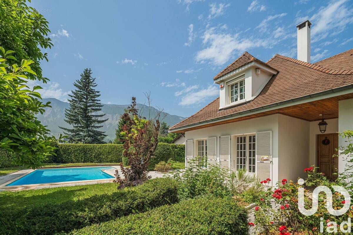 Photo 1 - Maison à SAINT-ISMIER