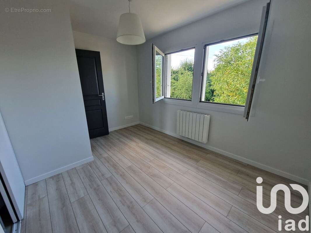 Photo 5 - Appartement à LA CHAPELLE-SAINT-MESMIN