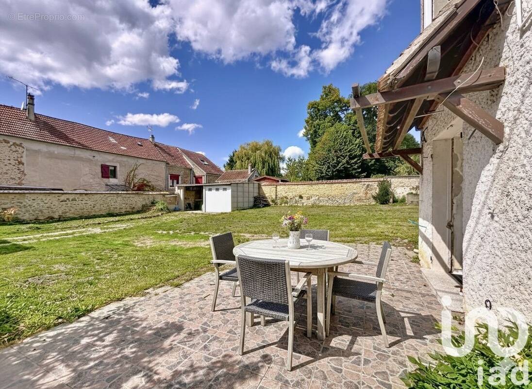 Photo 1 - Maison à CHAUMES-EN-BRIE