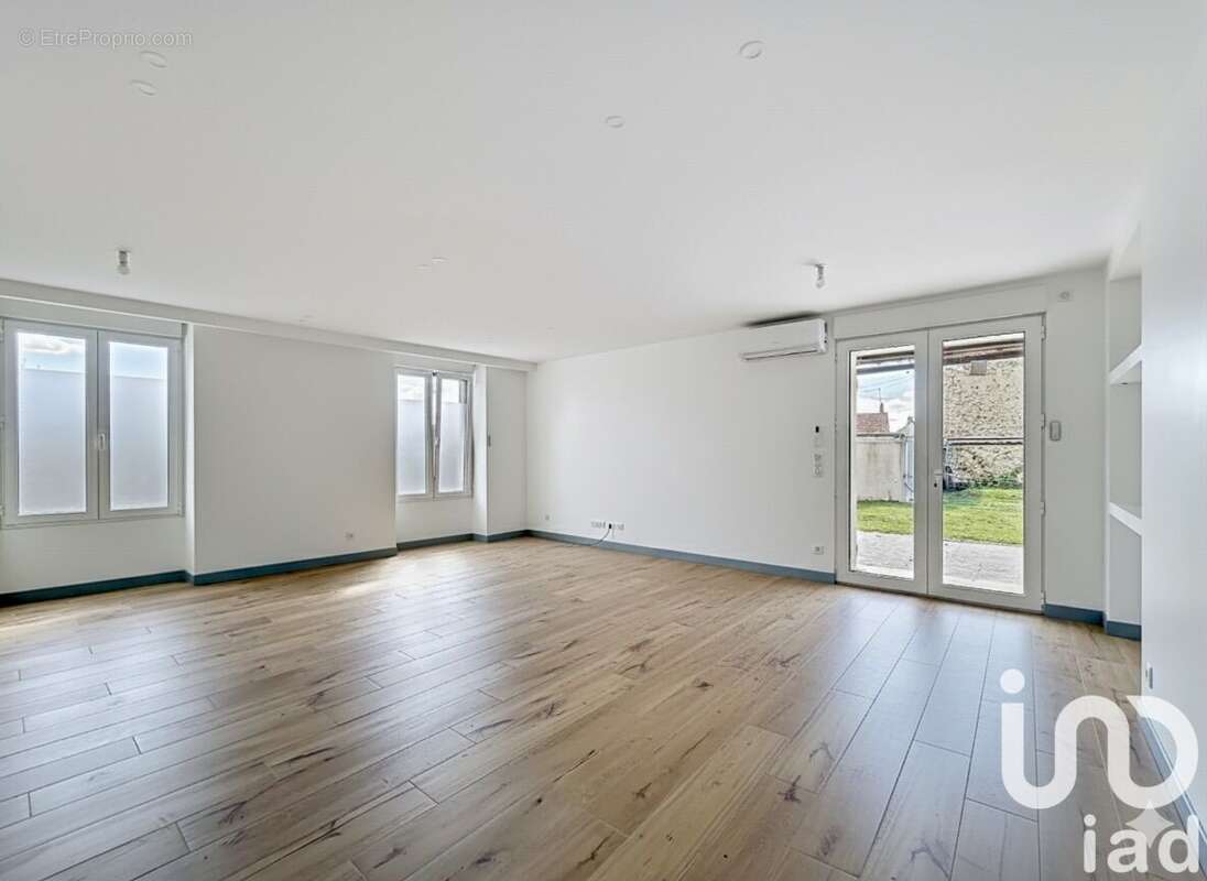 Photo 3 - Maison à CHAUMES-EN-BRIE