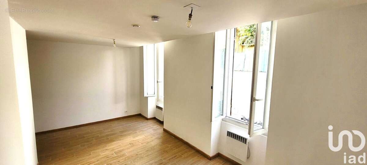 Photo 2 - Appartement à MARSEILLE-3E