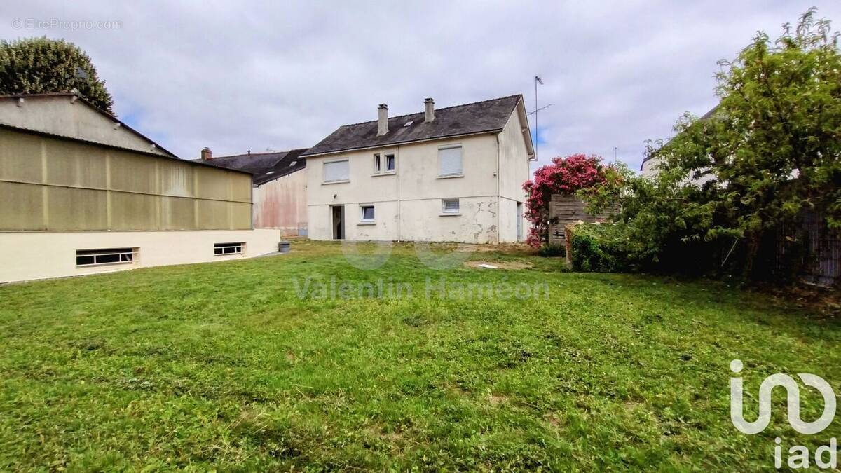 Photo 1 - Maison à LA CHAPELLE-LAUNAY