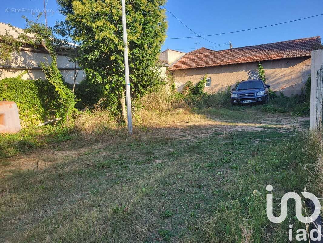 Photo 2 - Parking à BRIGNOLES