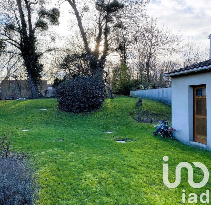 Photo 2 - Terrain à VILLEPARISIS