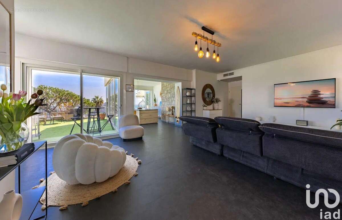 Photo 2 - Appartement à VILLENEUVE-LOUBET