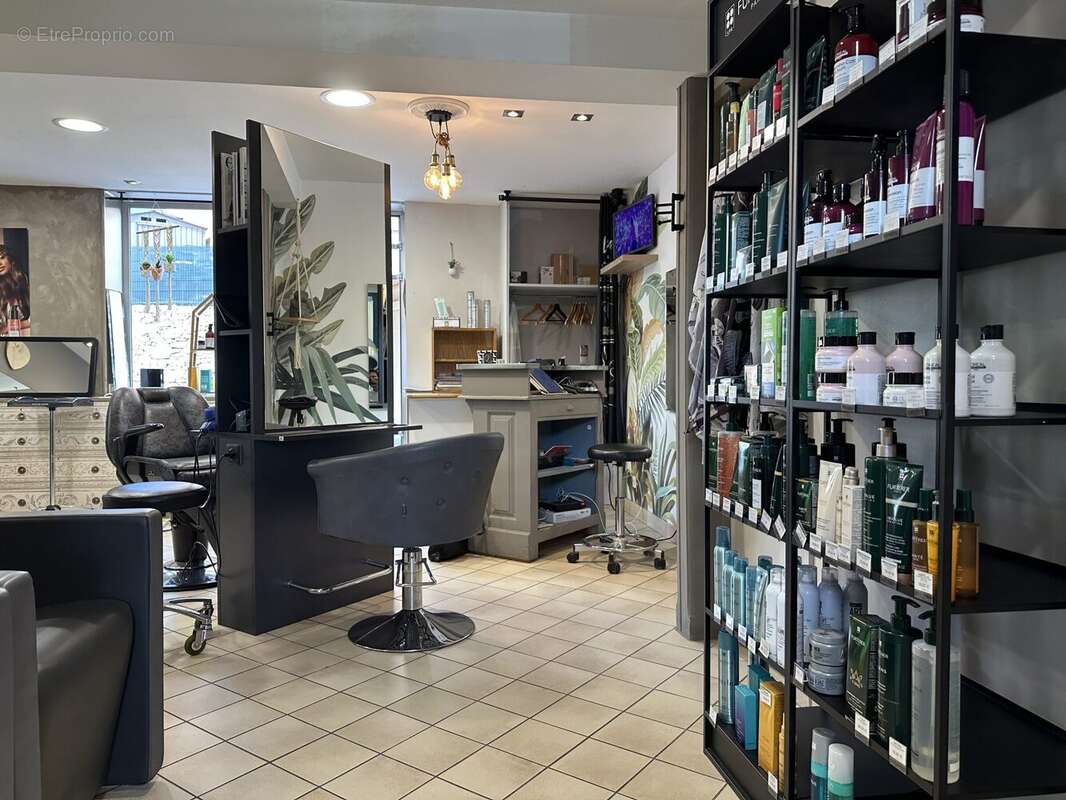 Autre à QUINCIE-EN-BEAUJOLAIS