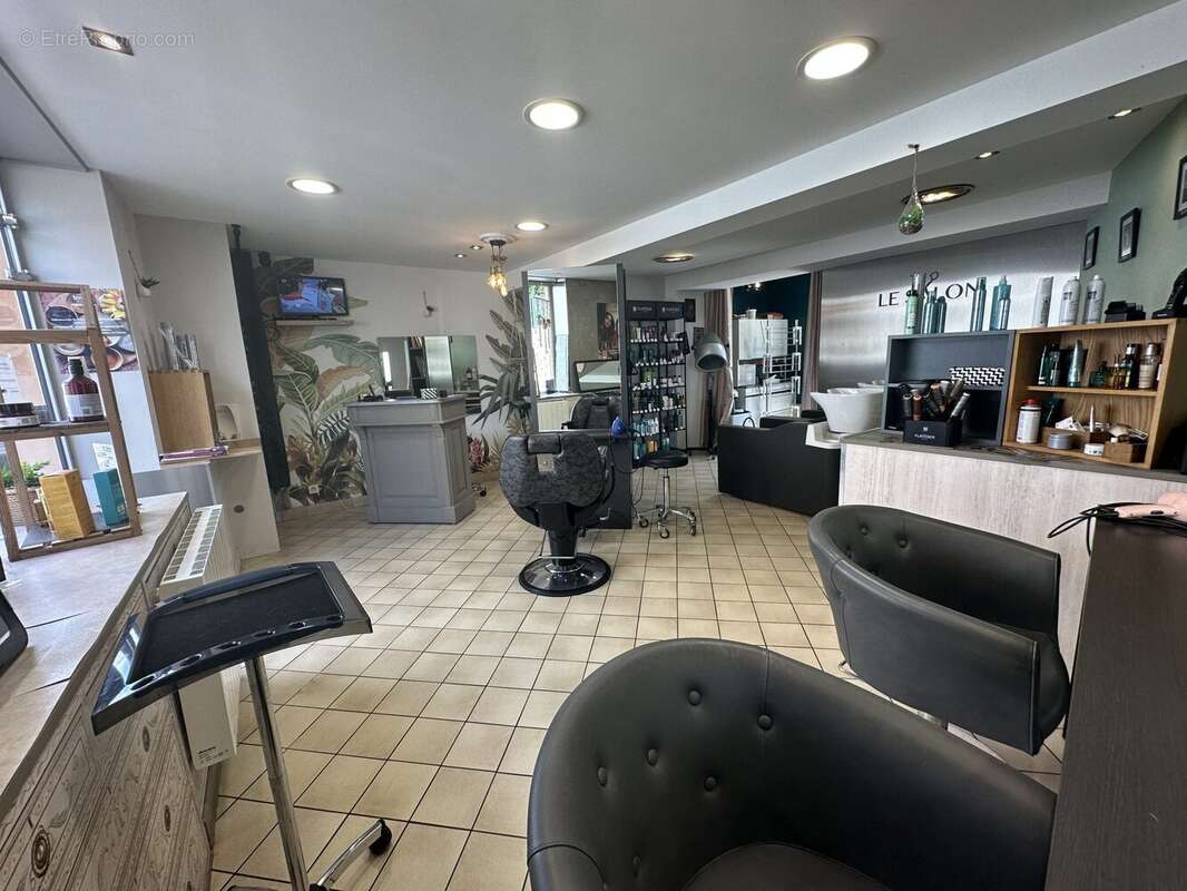 Autre à QUINCIE-EN-BEAUJOLAIS