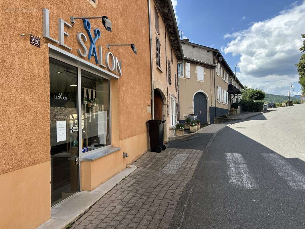 Autre à QUINCIE-EN-BEAUJOLAIS