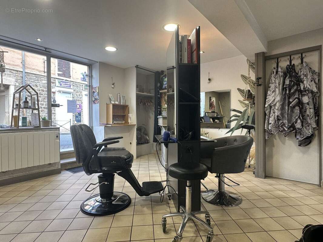 Autre à QUINCIE-EN-BEAUJOLAIS