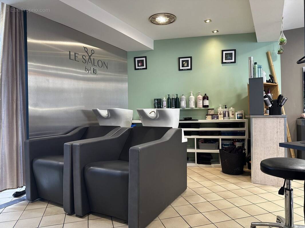 Autre à QUINCIE-EN-BEAUJOLAIS