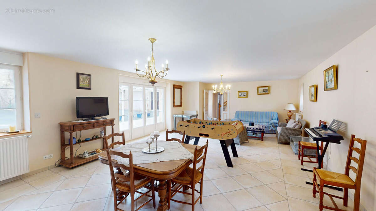 Maison à DOUVRES-LA-DELIVRANDE