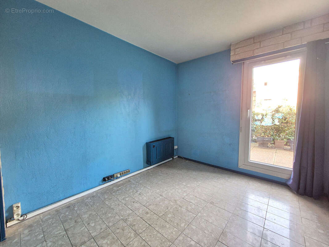 Appartement à MONTIGNY-LE-BRETONNEUX