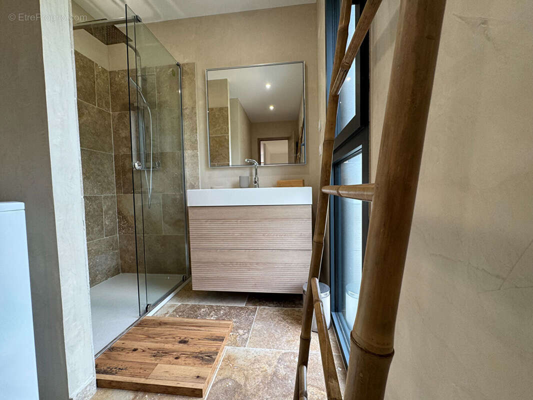 Maison à VAISON-LA-ROMAINE