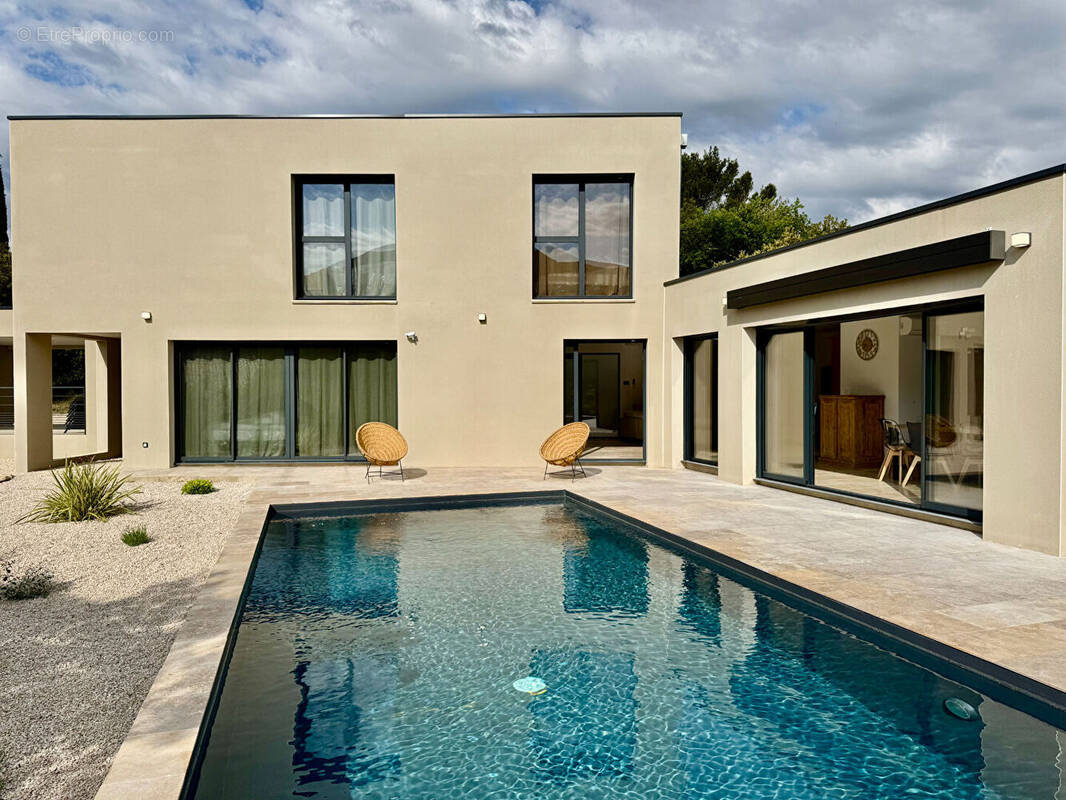 Maison à VAISON-LA-ROMAINE