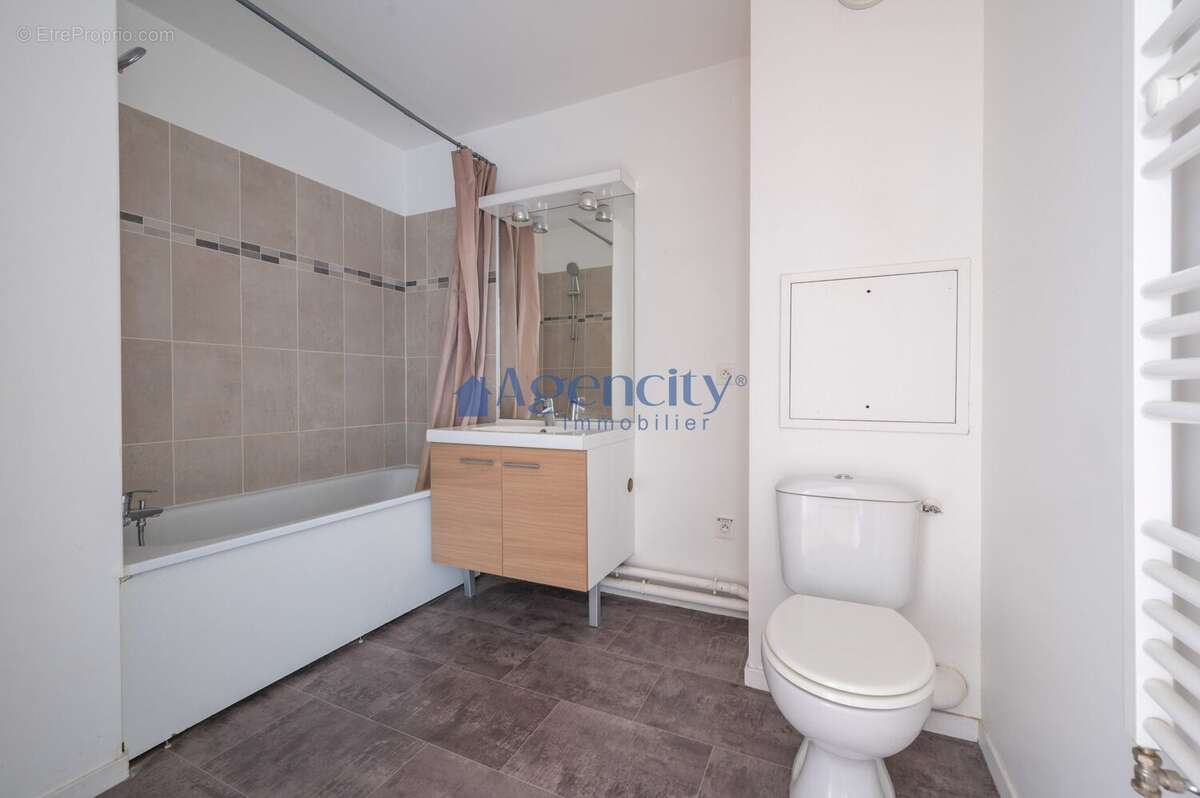 Appartement à LOGNES