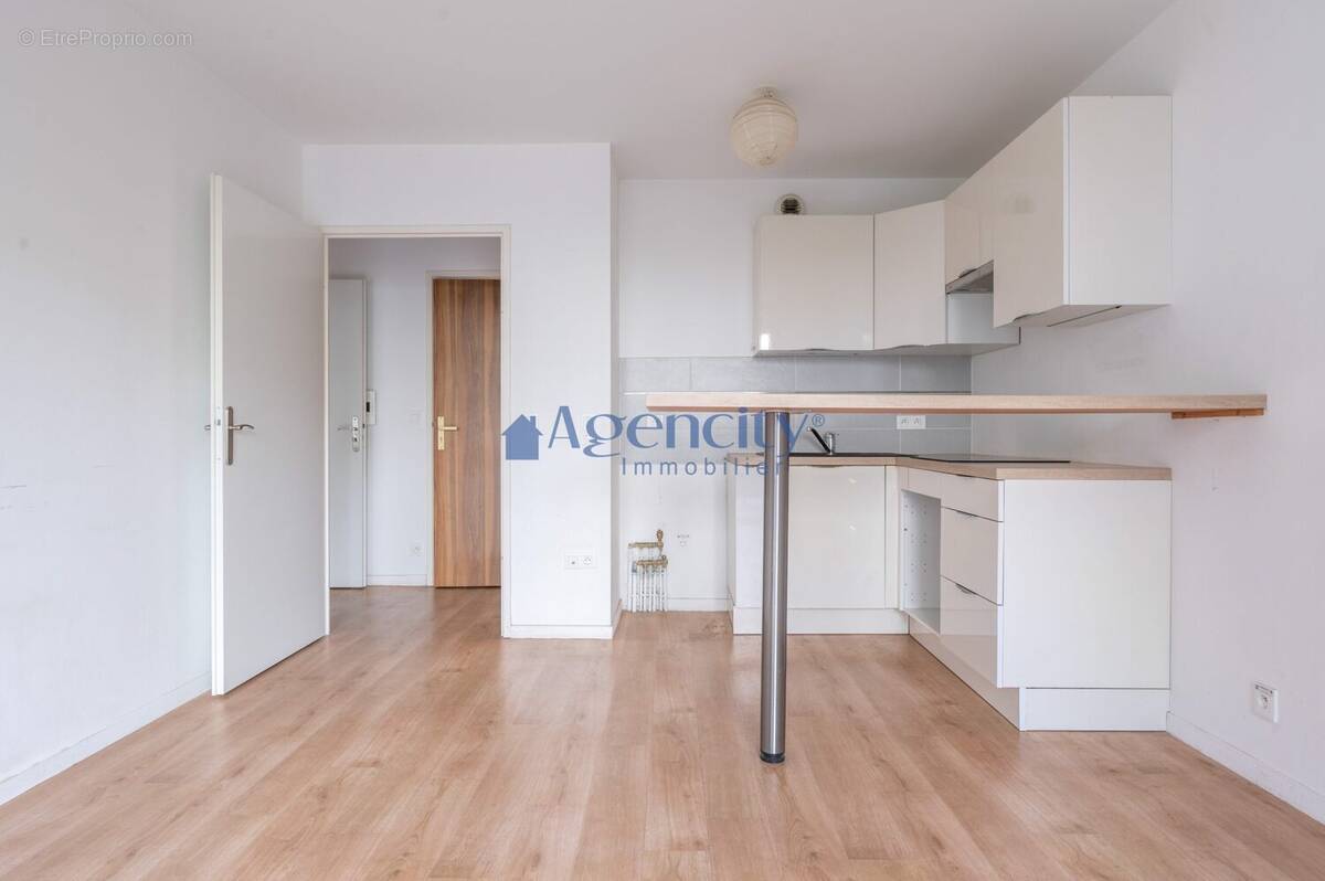 Appartement à LOGNES