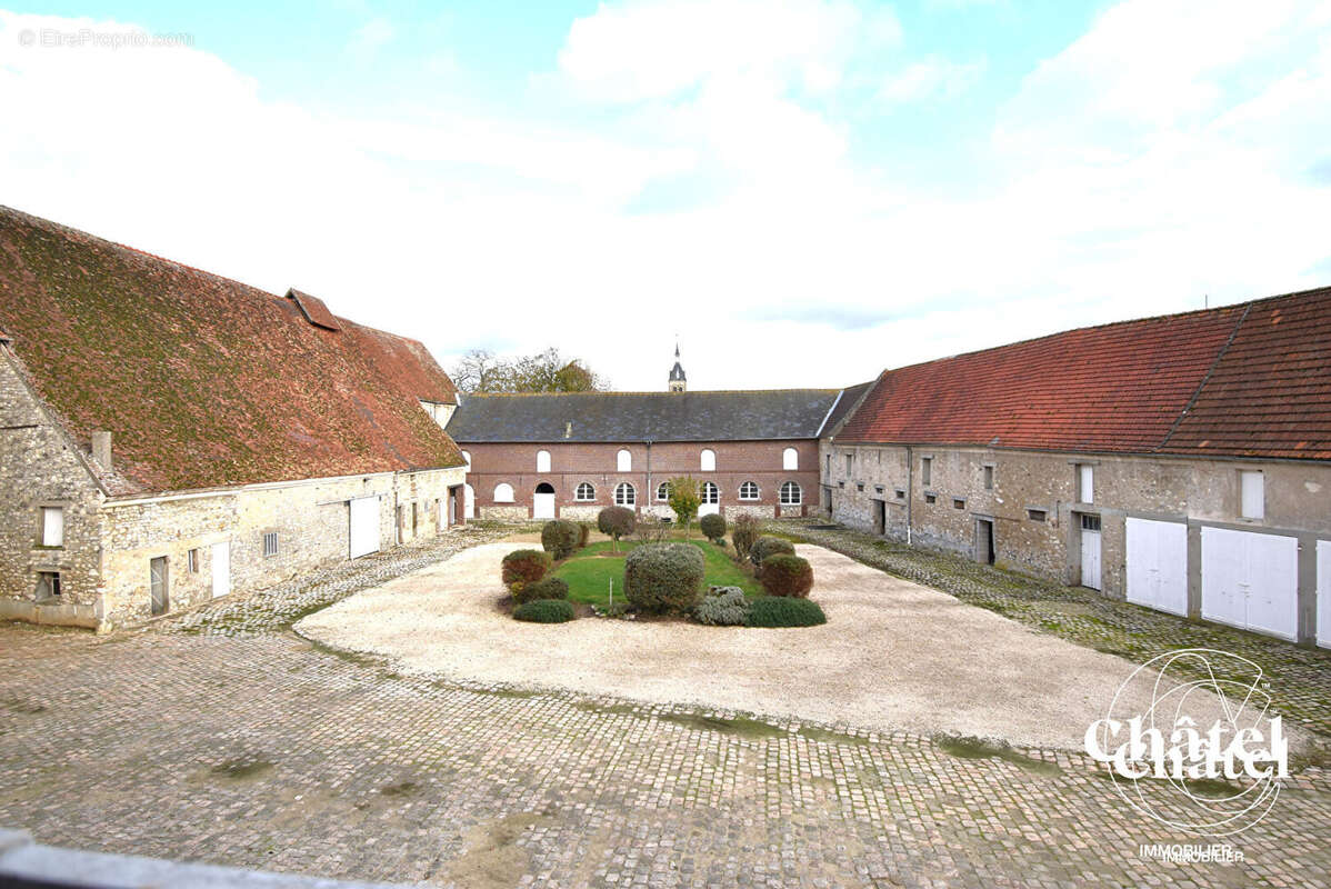 Maison à NANTEUIL-LE-HAUDOUIN