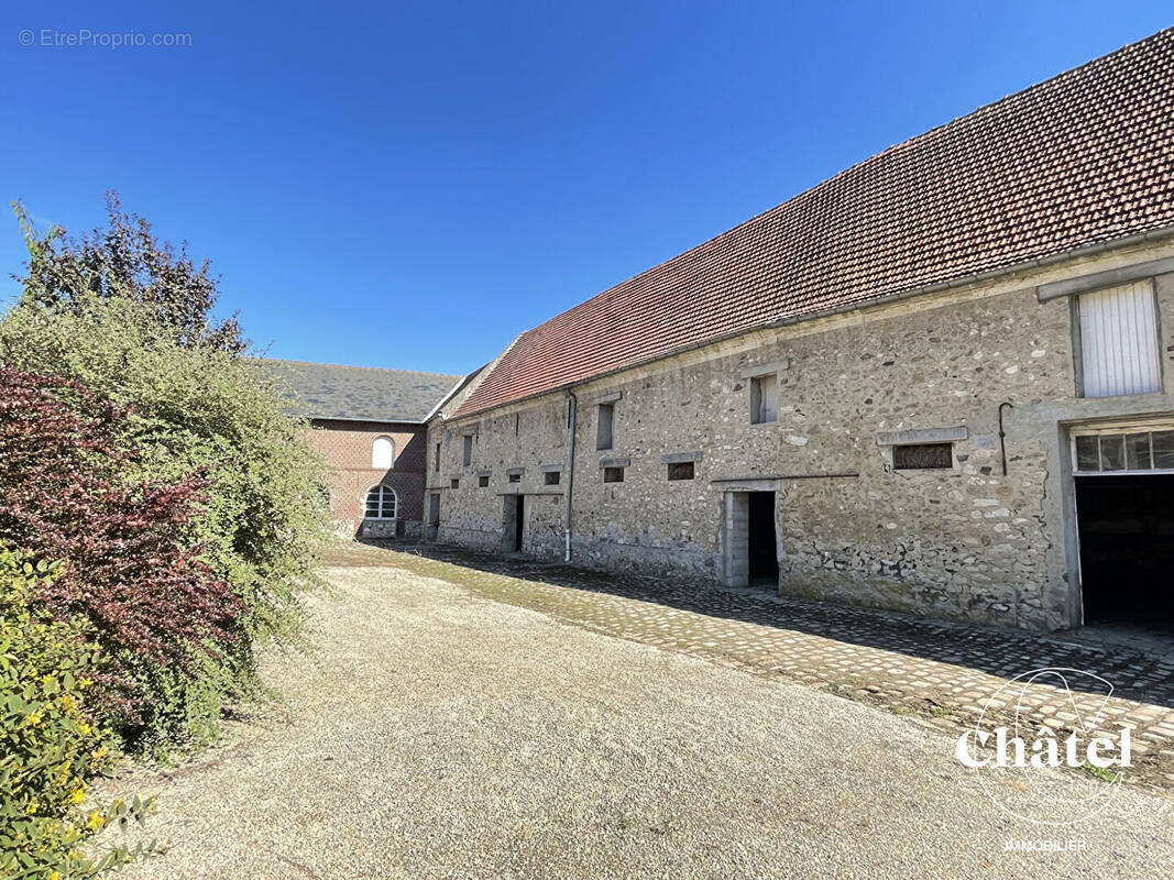 Maison à NANTEUIL-LE-HAUDOUIN