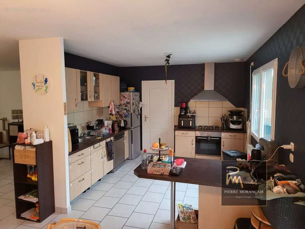 Maison à MONCE-EN-BELIN