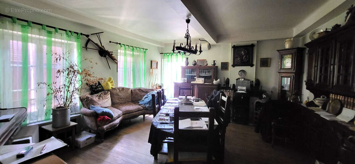 Appartement à ARS-SUR-MOSELLE