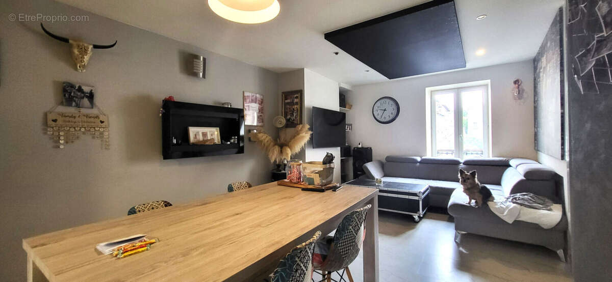 Appartement à ARS-SUR-MOSELLE