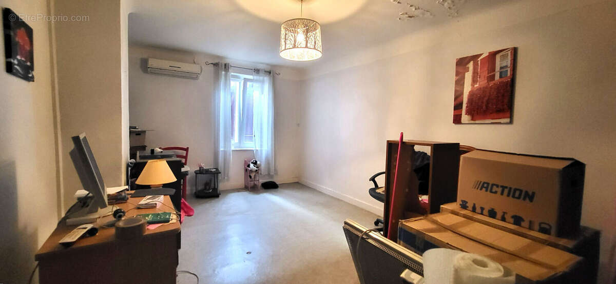 Appartement à ARS-SUR-MOSELLE