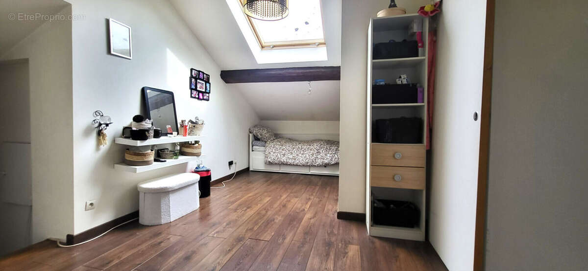 Appartement à ARS-SUR-MOSELLE