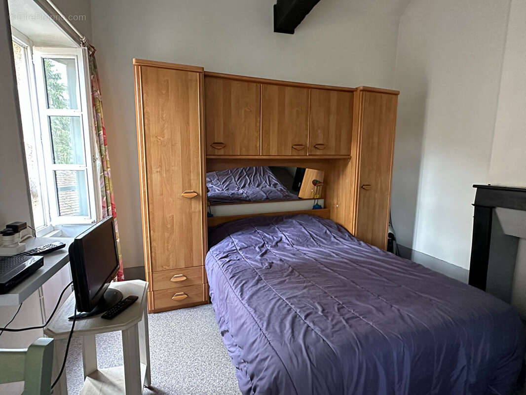 Appartement à BOURBON-L&#039;ARCHAMBAULT