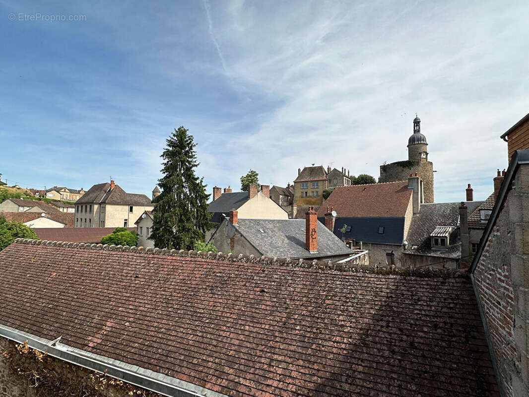 Appartement à BOURBON-L&#039;ARCHAMBAULT