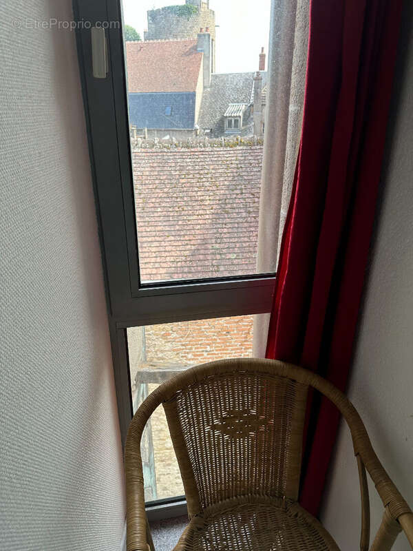Appartement à BOURBON-L&#039;ARCHAMBAULT