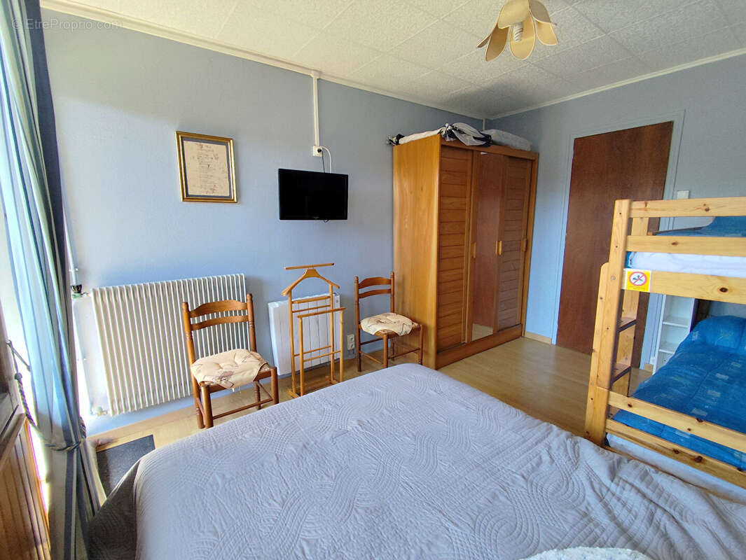 Appartement à MURAT-LE-QUAIRE