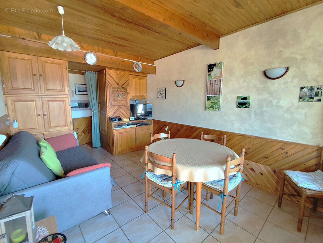 Appartement à MURAT-LE-QUAIRE