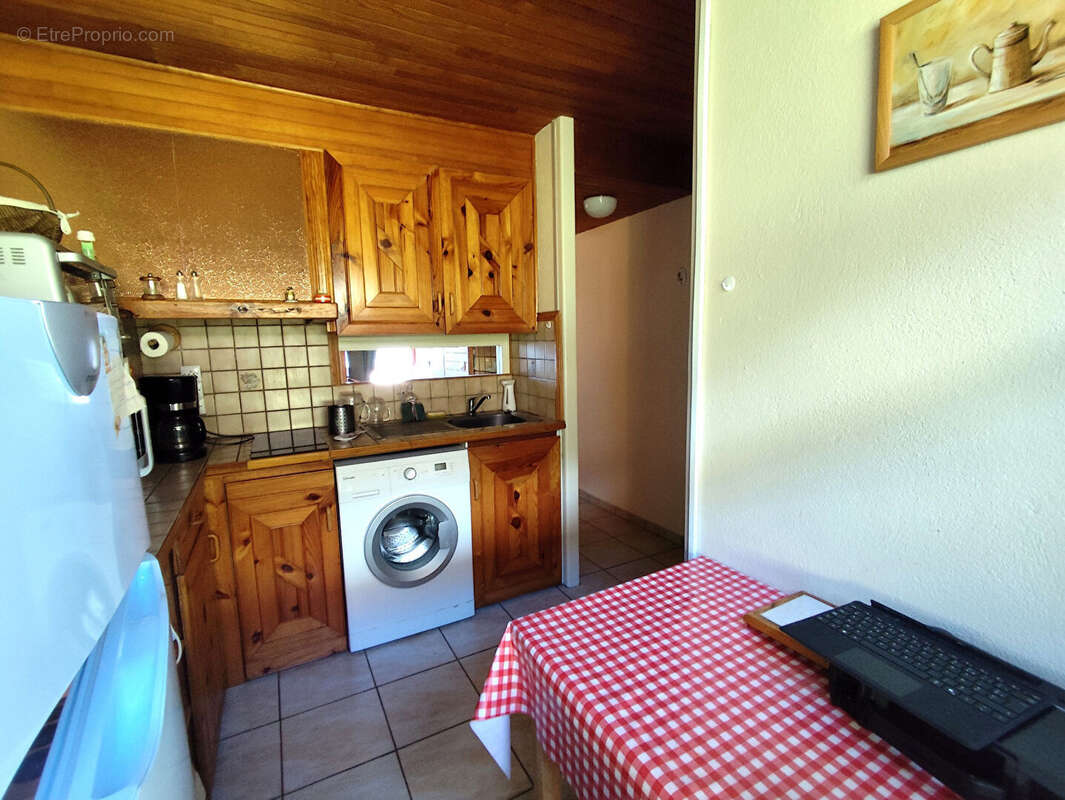 Appartement à MURAT-LE-QUAIRE