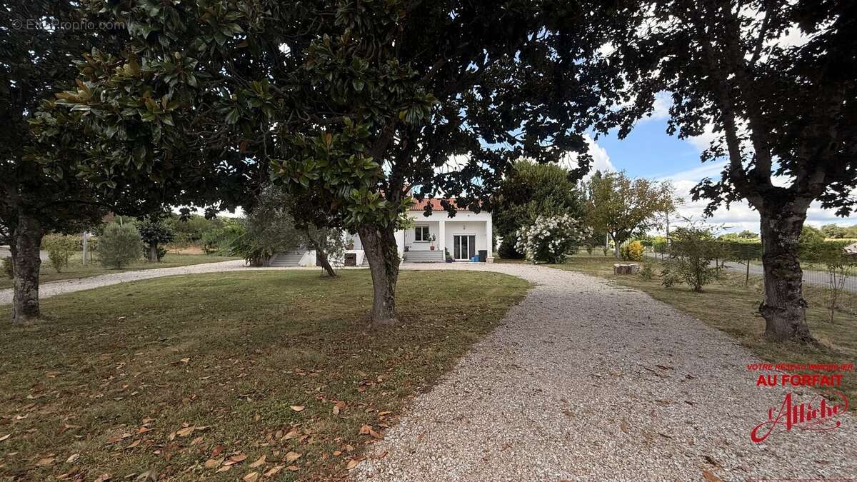 Maison à MONTASTRUC-LA-CONSEILLERE