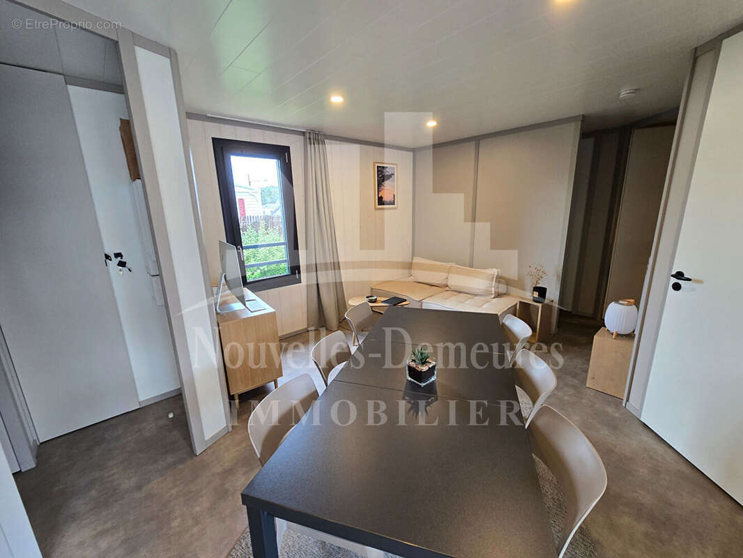 Maison à JULLOUVILLE