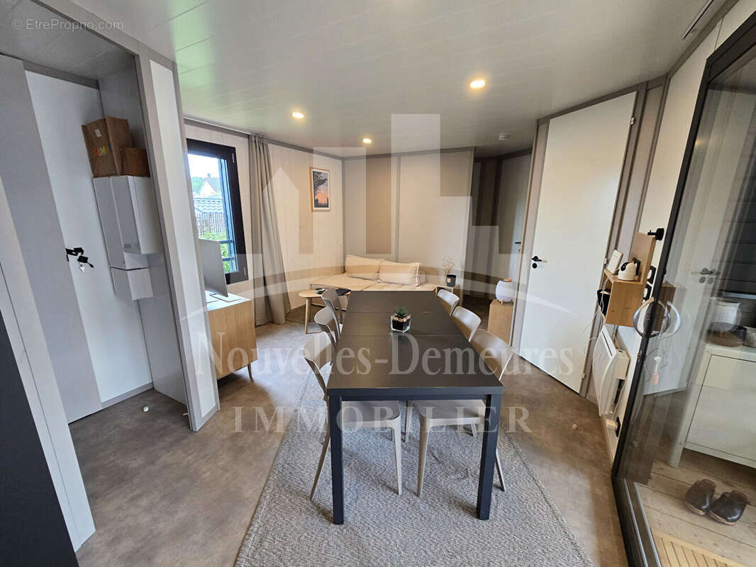 Maison à JULLOUVILLE