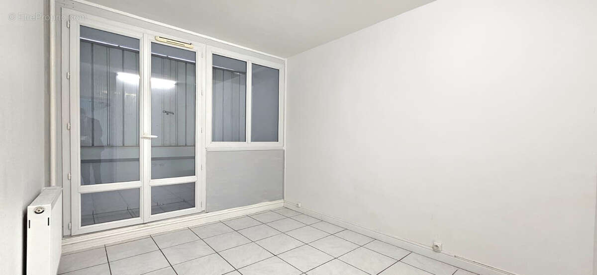 Appartement à OULLINS