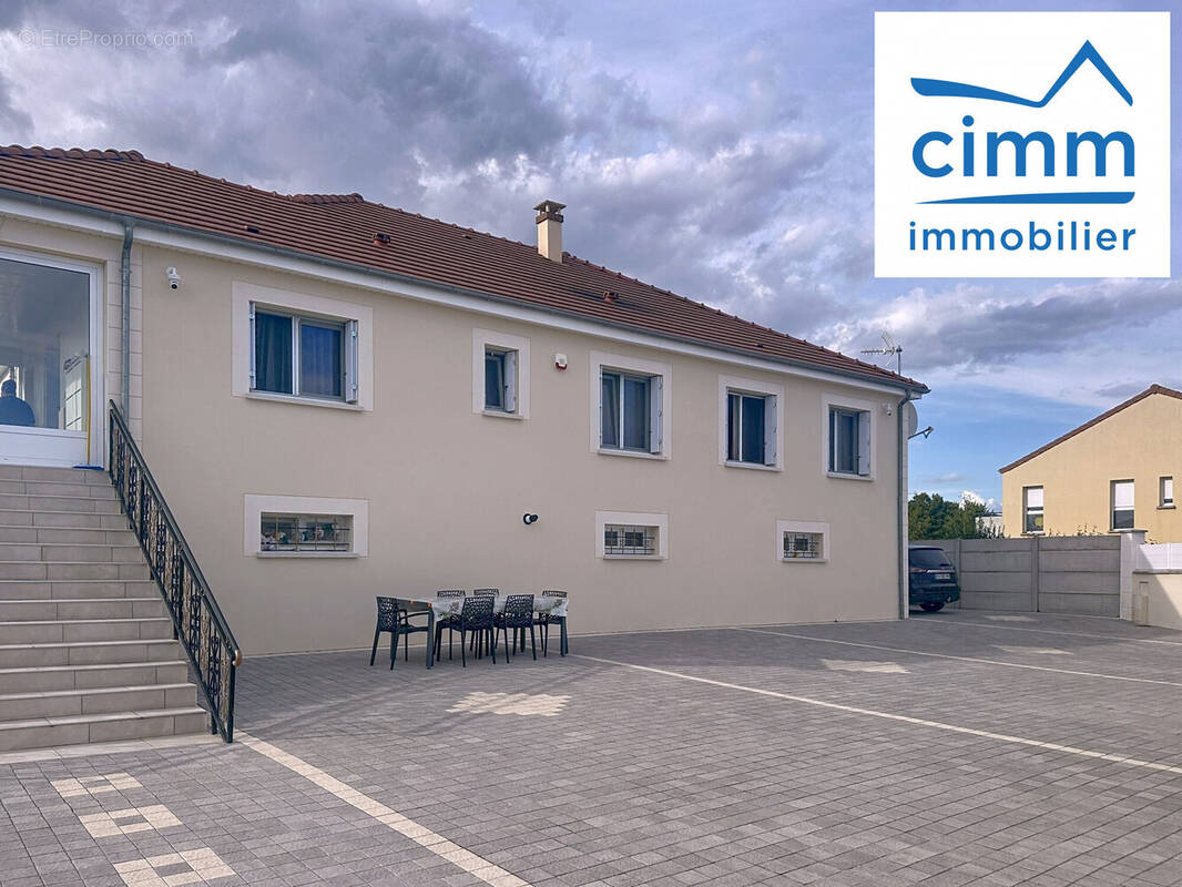 Maison à VILLEMANDEUR