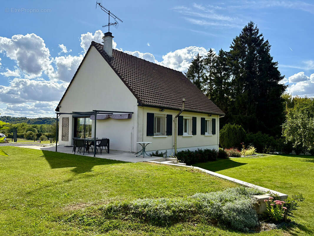 Maison à CHAMOUILLE