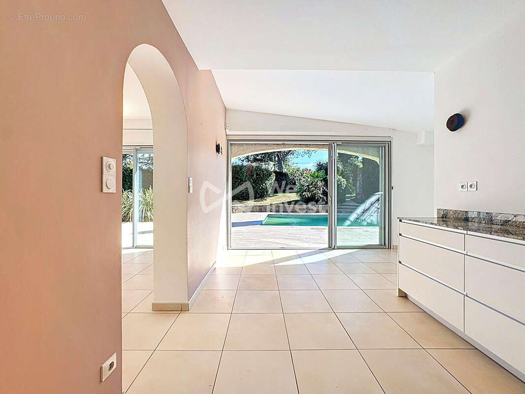 Maison à SAINT-JEAN-DE-VEDAS