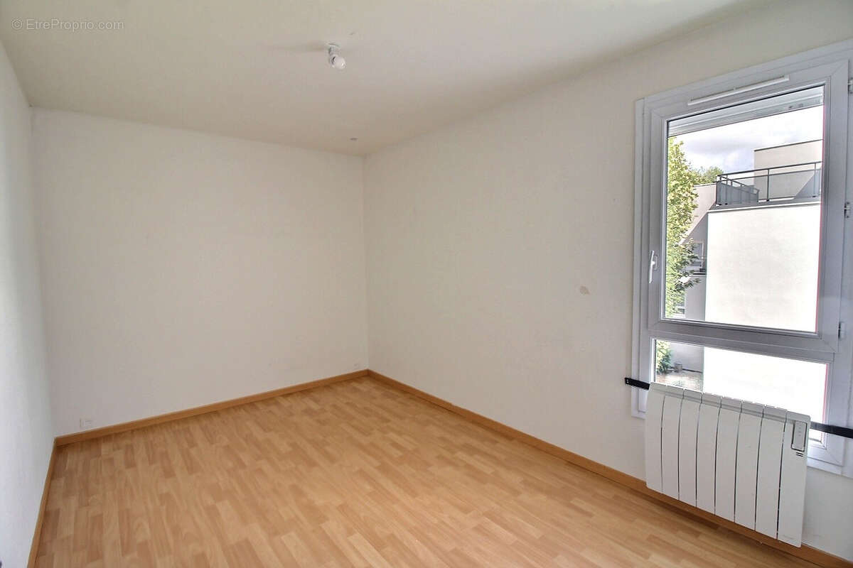 Appartement à MONTIGNY-LE-BRETONNEUX