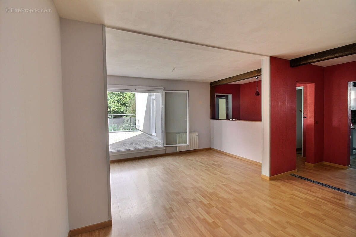 Appartement à MONTIGNY-LE-BRETONNEUX