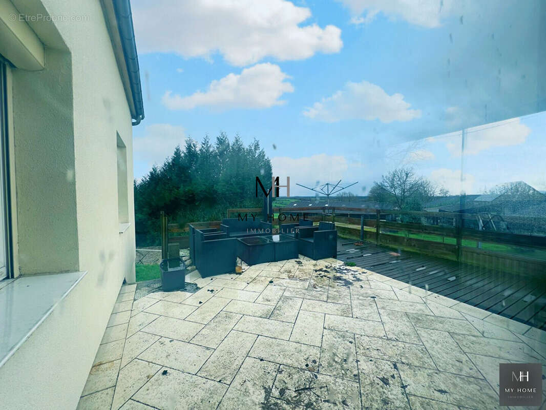 Maison à FERRIERES-LA-VERRERIE