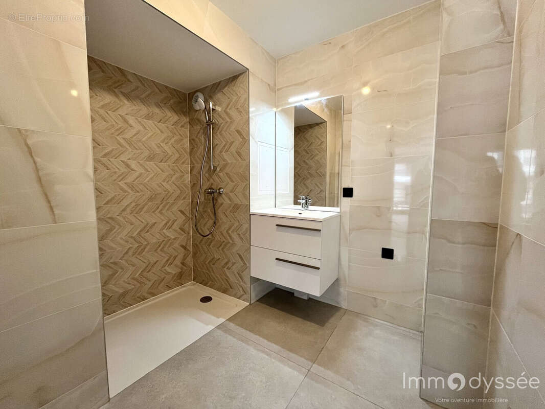 Appartement à NEUILLY-PLAISANCE