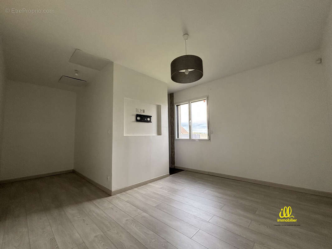 Maison à NOUVION-SUR-MEUSE