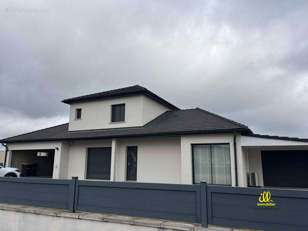 Maison à NOUVION-SUR-MEUSE