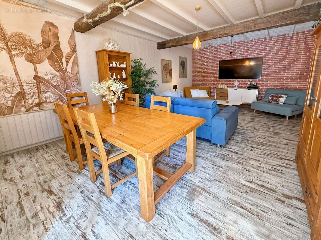 Maison à POUCHARRAMET