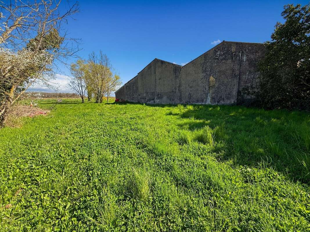 Maison à POUCHARRAMET